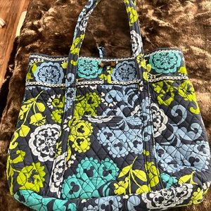 Disney Lovers Limited Edition Vera Brady Disney Where’s Mickey Tote Bag